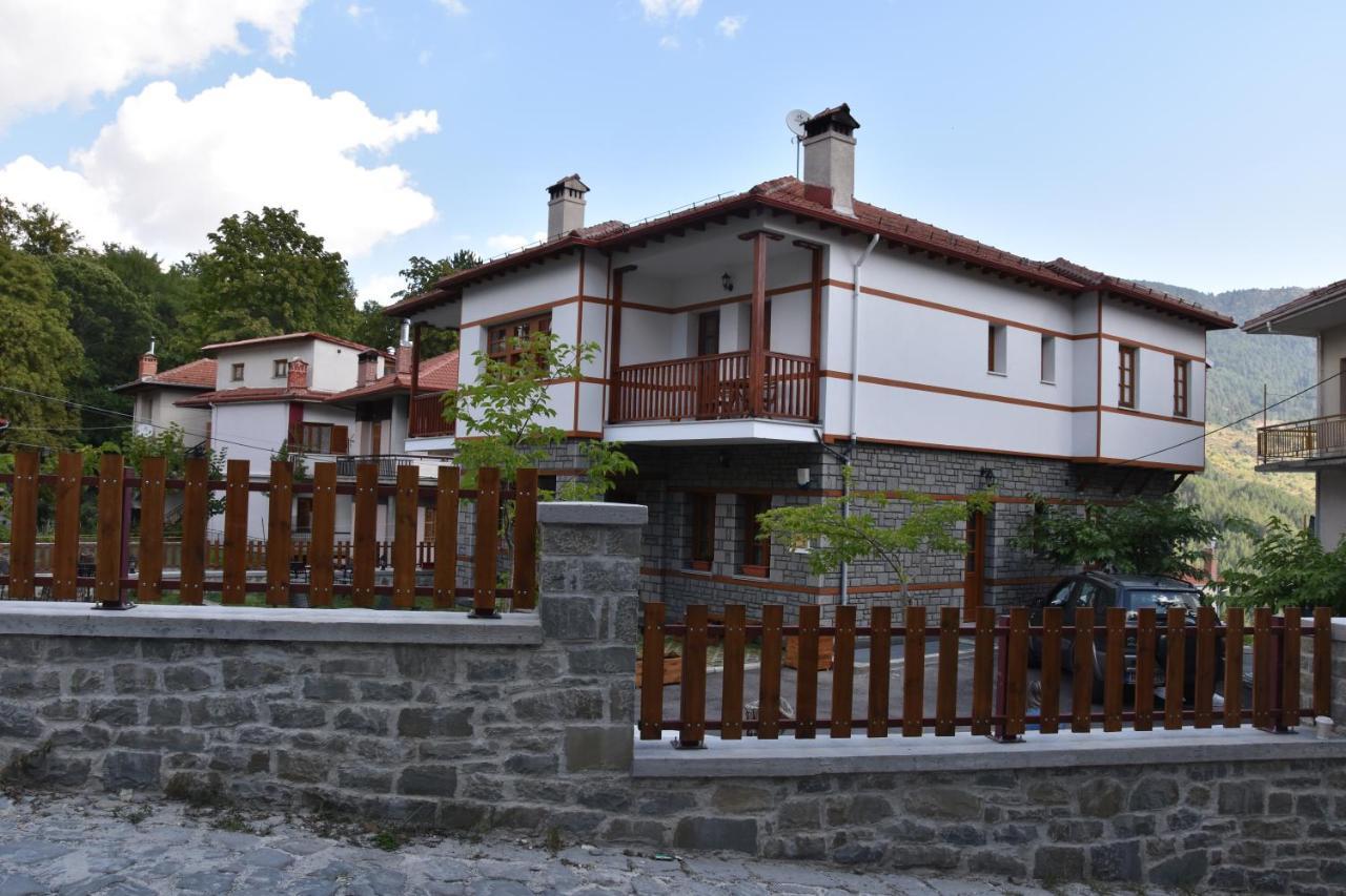 Nuca Guesthouse ميتسوفو المظهر الخارجي الصورة