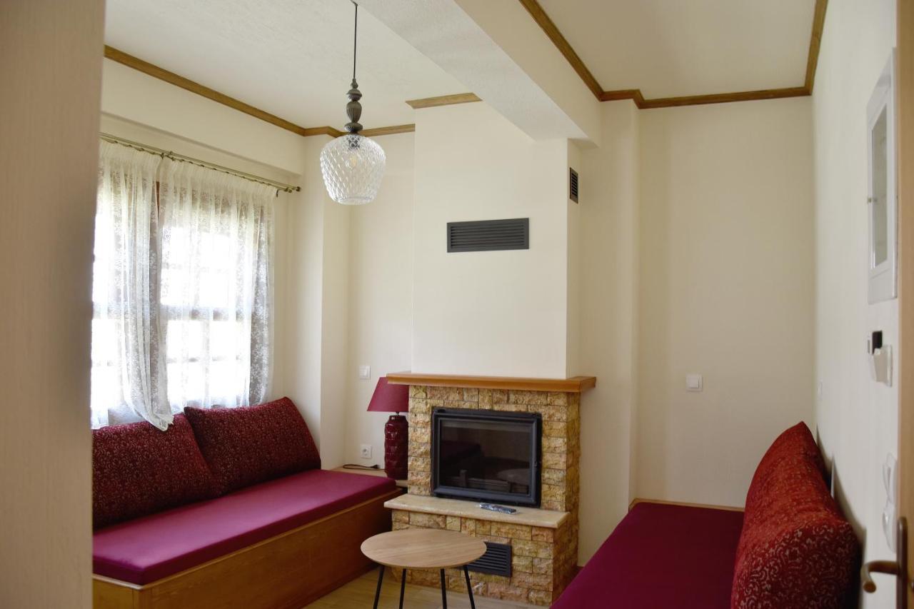 Nuca Guesthouse ميتسوفو المظهر الخارجي الصورة