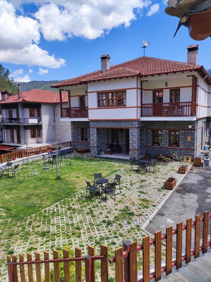 Nuca Guesthouse ميتسوفو المظهر الخارجي الصورة