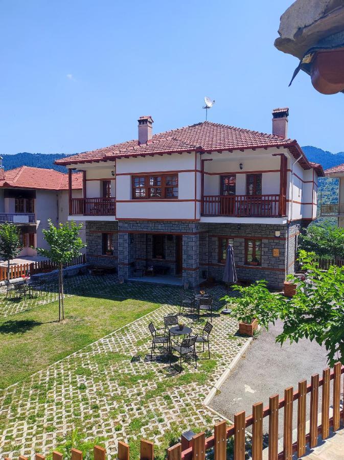 Nuca Guesthouse ميتسوفو المظهر الخارجي الصورة