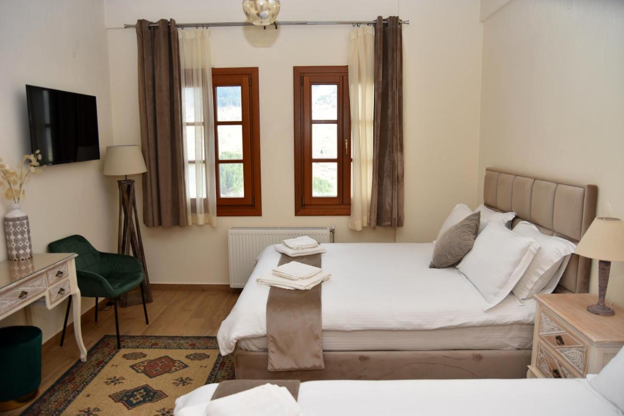 Nuca Guesthouse ميتسوفو المظهر الخارجي الصورة